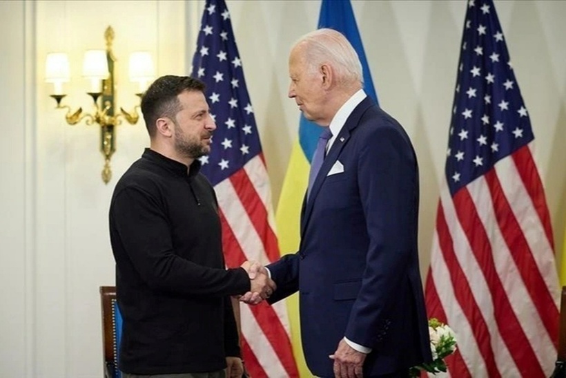 Tổng thống Mỹ Joe Biden và Tổng thống Ukraine Volodymyr Zelensky. Ảnh: Reuters