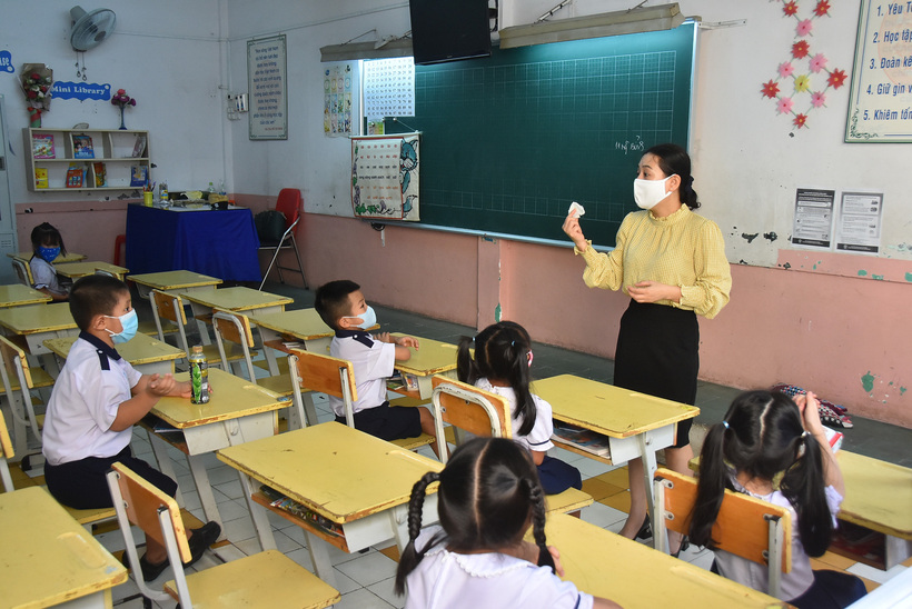 Mức thu tiền học thêm trong trường do thỏa thuận giữa cha mẹ học sinh với nhà trường. Ảnh minh họa