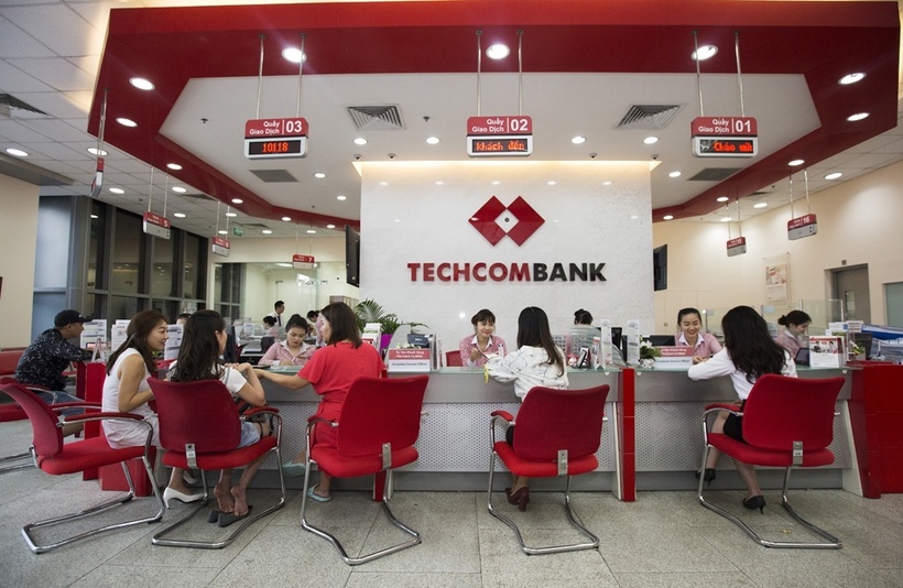 Một ngân hàng giảm lãi suất trong tháng 10 là Techcombank.