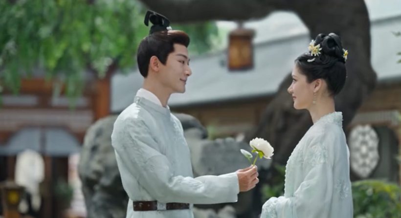 La Thận Viễn tặng hoa cho La Nghi Ninh, nói về mẫu con gái anh thích.