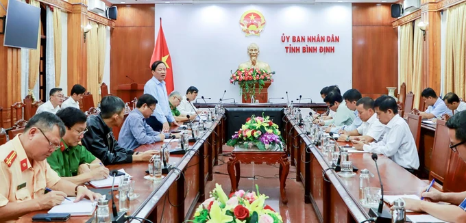 Chủ tịch UBND tỉnh Bình Định đã điều hành, chỉ đạo cuộc làm việc. Ảnh: Sài Gòn Giải Phóng