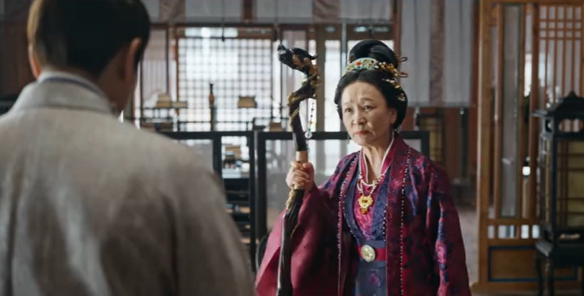 Anh Quốc Công muốn nhận lại La Nghi Ninh nhưng lão phu nhân lại tỏ rõ sự hoài nghi về thân phận của cô.