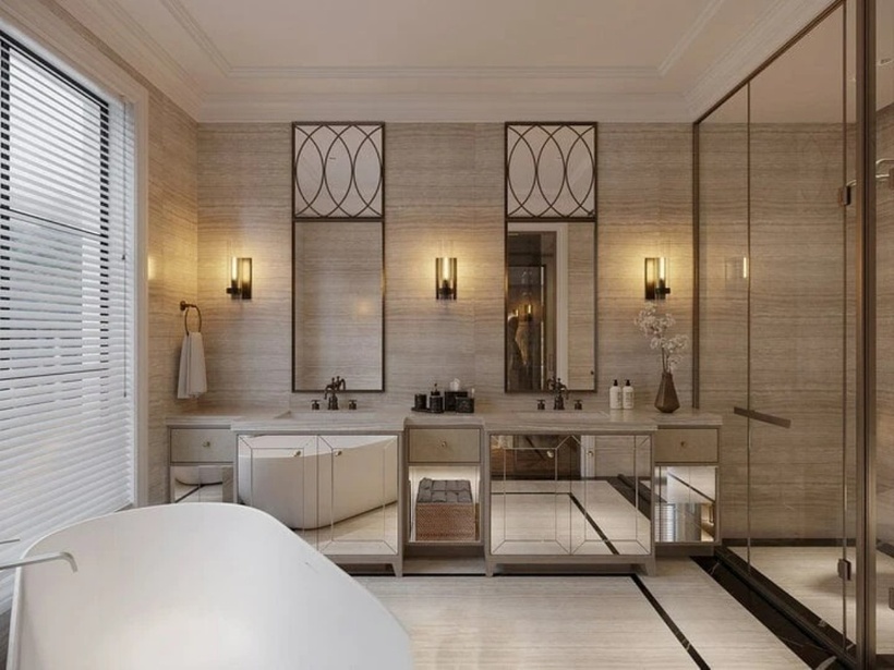 Phòng tắm được thiết kế để tận dụng ánh sáng từ thiên nhiên và bố trí nhiều gương.