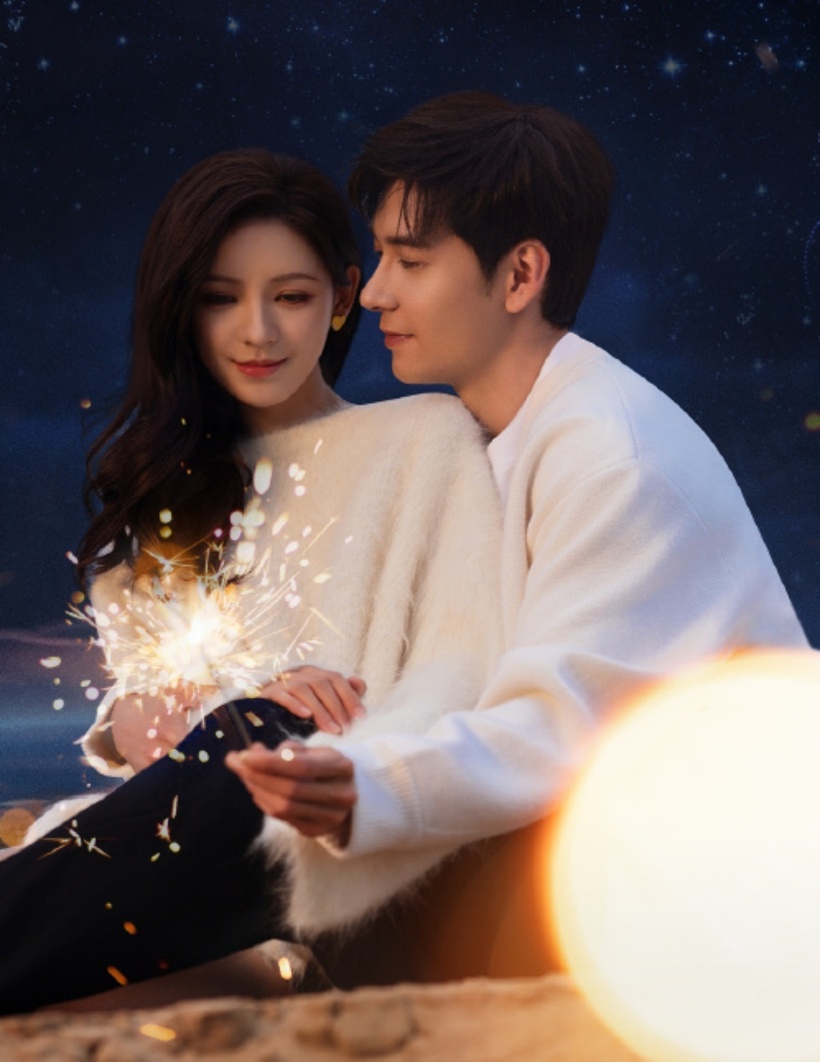 Trần Tinh Húc đảm nhận vai nam chính Hành Tri Chỉ, còn Trương Dư Hi vào vai nữ chính Tần Phỉ trong phim Lời Nói Dối Của Em Cũng Dễ Nghe. Ảnh: Weibo