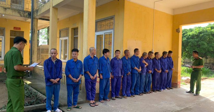 Các đối tượng trong đường dây.