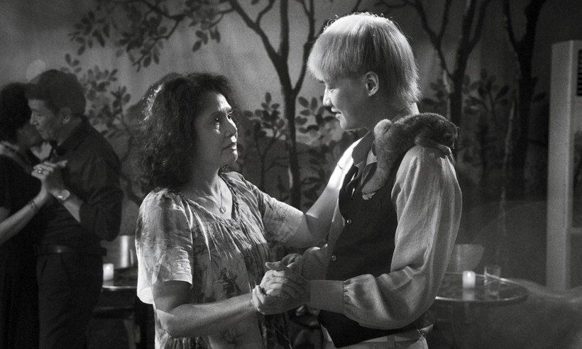 Nghệ sĩ Minh Châu (trái) và diễn viên Hoàng Hà (phải) trong Cu Li Không Bao Giờ Khóc.