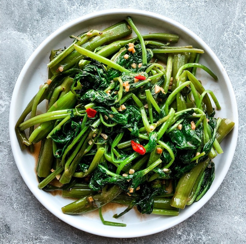 Nếu bạn đang trong quá trình điều trị bệnh hoặc bồi bổ cơ thể bằng thuốc Đông y thì không nên ăn rau muống.