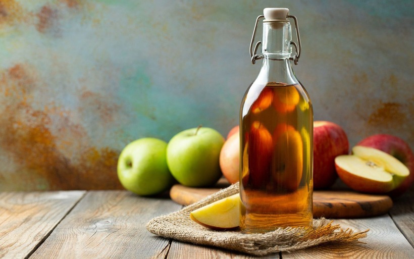 Bên cạnh những lợi ích tuyệt vời đó, giấm táo cũng tiềm ẩn một số tác hại mà không phải ai cũng biết.