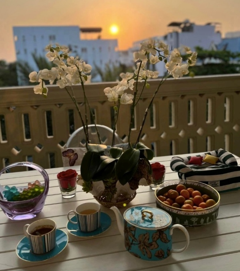 Khi hoàng hôn buông xuống, Giáng My có thể ngắm trọn cảnh bình yên và lãng mạn tại nhà.