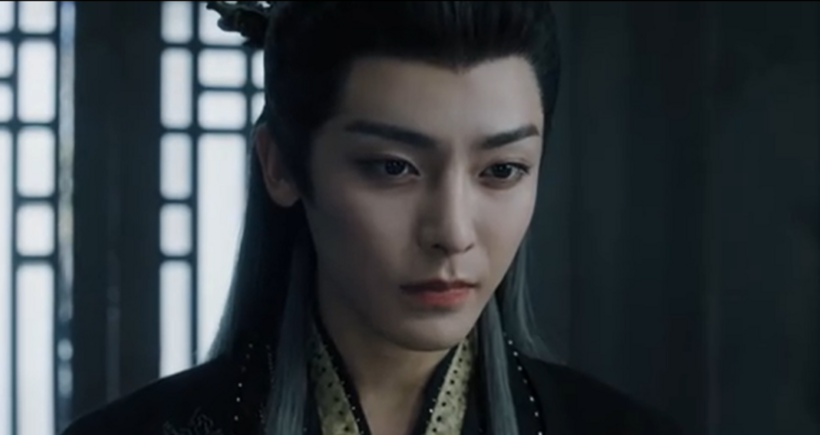 Suy đoán một chút, Triệu Viễn Châu lập tức nhận ra sự bất thường của áo quan.