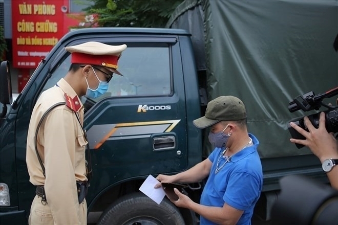 Người dẫn vẫn được ghi âm, ghi hình giám sát CSGT nhưng phải bảo đảm các điều kiện được pháp luật quy định. Ảnh: Lao động