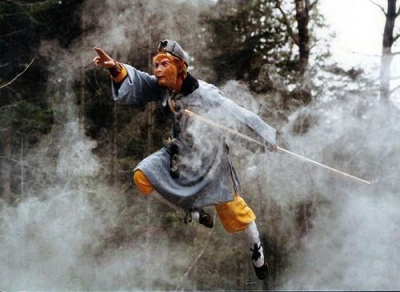 Cảnh bay lên của Tôn Ngộ Không.