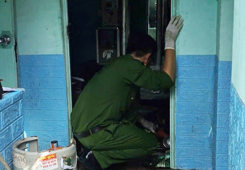 Qua khám nghiệm, Cường và H. đã tử vong. Thời gian tử vong đến khi phát hiện là hơn 48 giờ đồng hồ.