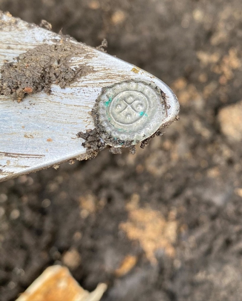 Kho báu được tìm thấy trong ngôi mộ cổ. Ảnh: Nypost