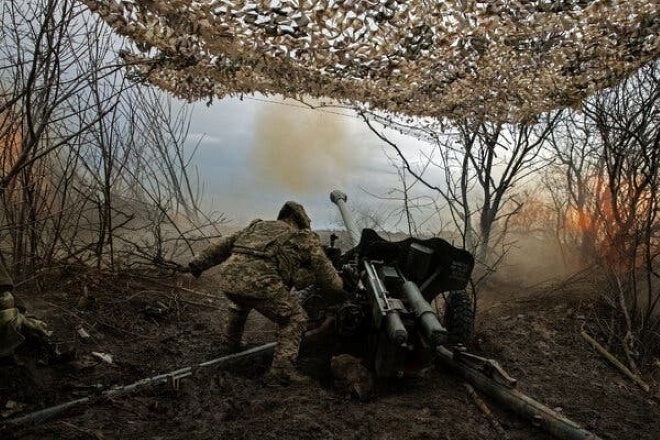 Ukraine căng mình bảo vệ pháo đài Kurakhovo. Ảnh: NYT