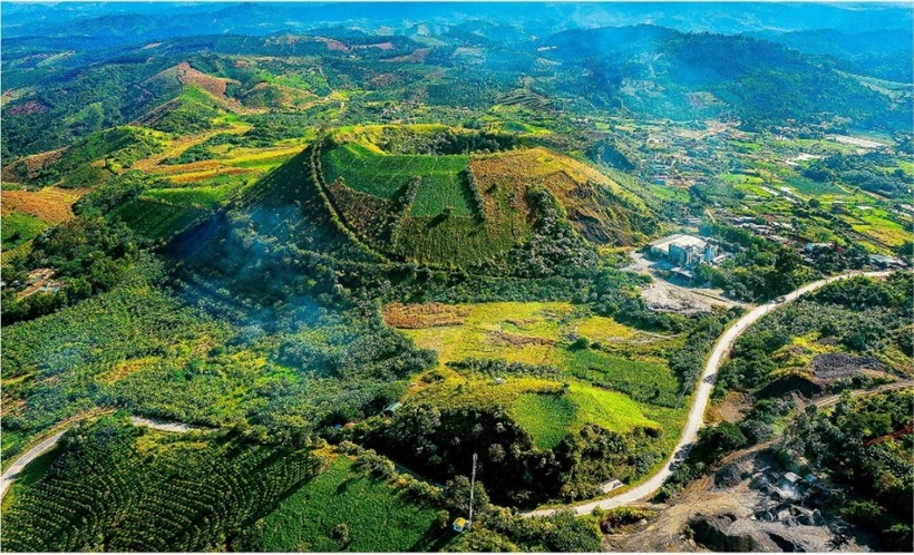 Công viên địa chất toàn cầu UNESCO Đắk Nông không chỉ là một kho tàng địa chất kỳ vĩ mà còn là nơi lưu giữ những giá trị văn hóa, lịch sử đặc sắc. Ảnh minh họa