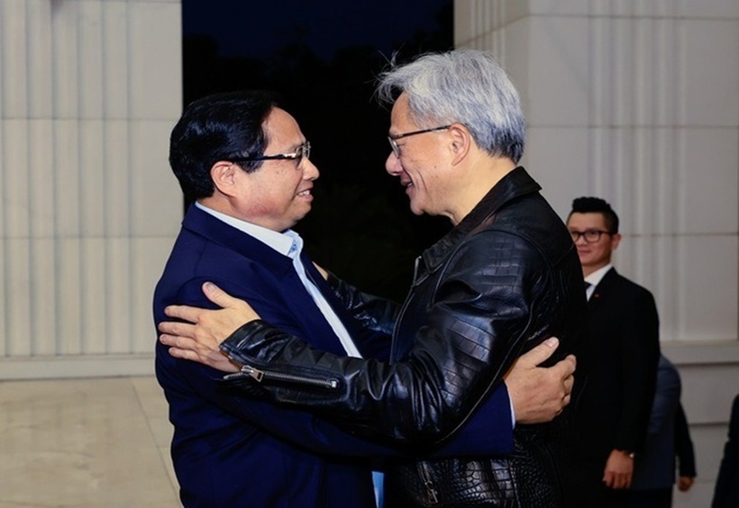 Thủ tướng chào mừng Chủ tịch và các vị lãnh đạo cấp cao của Tập đoàn NVIDIA lần thứ hai đến thăm và làm việc tại Việt Nam (Ảnh: VGP).