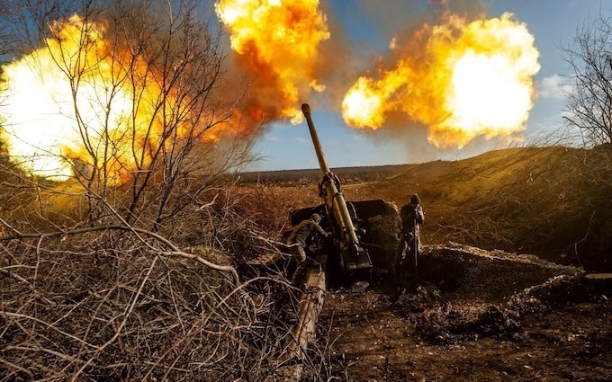 Nga liên tục giao ác mộng cho quân Ukraine ở Donbass và Kursk. Ảnh: Telegraph