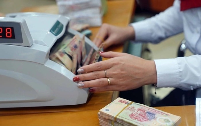 Mỗi ngân hàng có chính sách lãi suất khác nhau, tùy thuộc vào tình hình kinh doanh và chiến lược của họ. Ảnh minh họa