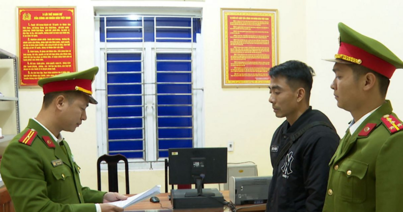 Giám đốc công ty chuyên tổ chức trình diễn pháo hoa ở Thái Bình bị khởi tố vì buôn bán hàng cấm. (Ảnh: Công an Thái Bình)