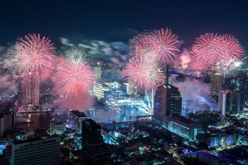 Màn pháo hoa mãn nhãn đón chào năm mới tại Bangkok, Thái Lan. (Ảnh: Reuters)