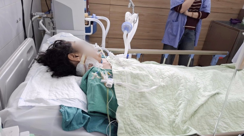 Người phụ nữ nguy kịch sau khi uống thuốc chữa dạ dày không rõ nguồn gốc