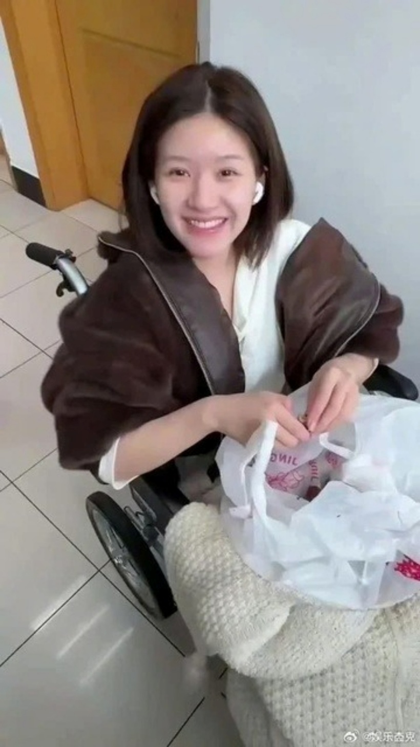 Hình ảnh mới nhất của Triệu Lộ Tư. Ảnh: Weibo