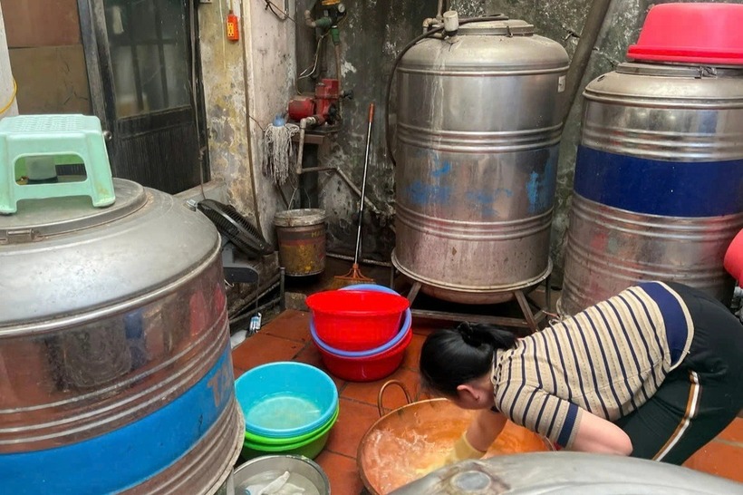 Nơi sản xuất của bánh cốm Nguyên Ninh được phát hiện có nhiều sai phạm. Ảnh: Dân Trí