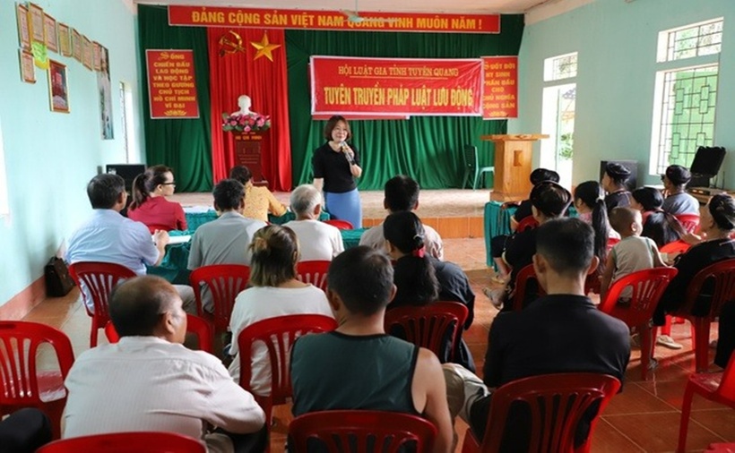 Hoạt động tư vấn pháp luật lưu động tới các địa phương để trực tiếp giải đáp các thắc mắc của người dân cũng được Hội Luật gia tỉnh Tuyên Quang chú trọng.