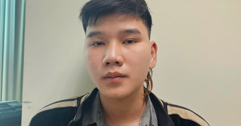 Đối tượng Hồ Xuân Sinh.
