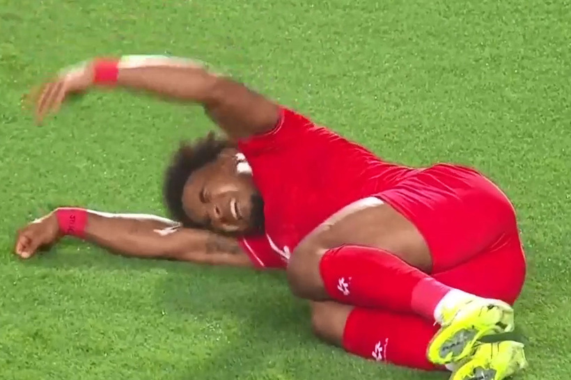 Xuân Son dính chấn thương nặng ngay trong trận chung kết