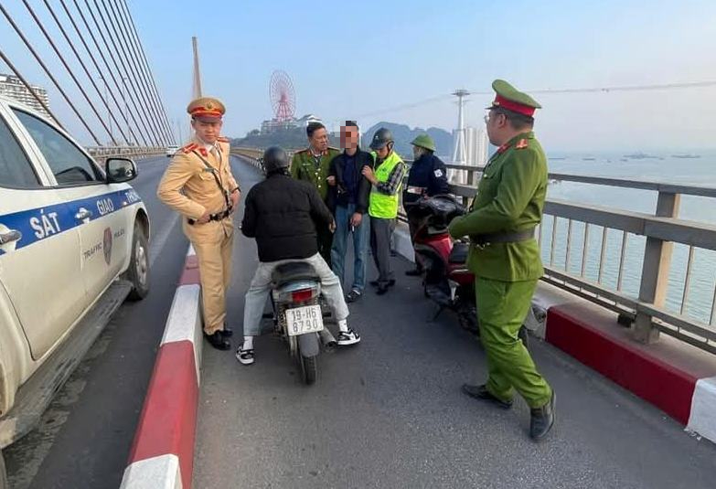 Do buồn chuyện gia đình khiến anh T. nghĩ quẩn. Ảnh: Sức khoẻ & Đời sống