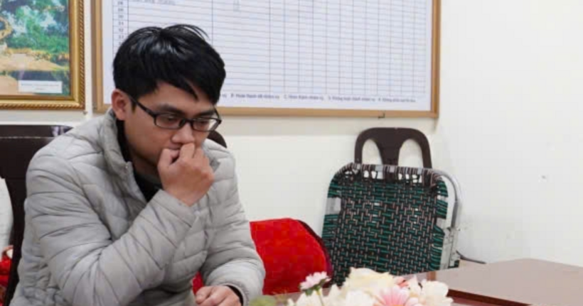 Vũ Tiến Hoàng tại cơ quan công an. (Ảnh: Công an Bắc Kạn)