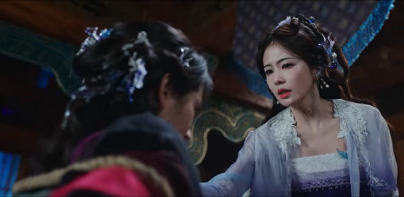 Phục Linh liên tục nói lời kích động, khiến Bạch Thước không thể kìm nổi cơn tức giận.