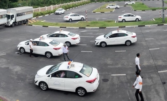 Cục Đường bộ Việt Nam thống nhất chuyển lĩnh vực đào tạo, sát hạch lái xe sang Bộ Công an. Ảnh: VOV