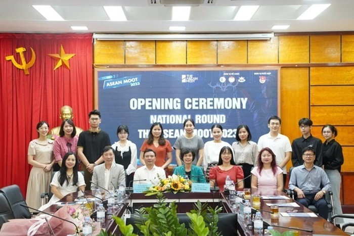 Lễ khai mạc Vòng thi quốc gia phiên tòa giả định cho sinh viên luật toàn quốc để lựa chọn đội xuất sắc nhất tham dự cuộc thi ASEAN Moot 2023 vào tháng 10/2023 tại Malaysia.