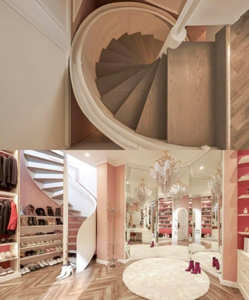 Cầu thang xoắn ốc mềm mại nối giữa phòng ngủ với phòng trang điểm.