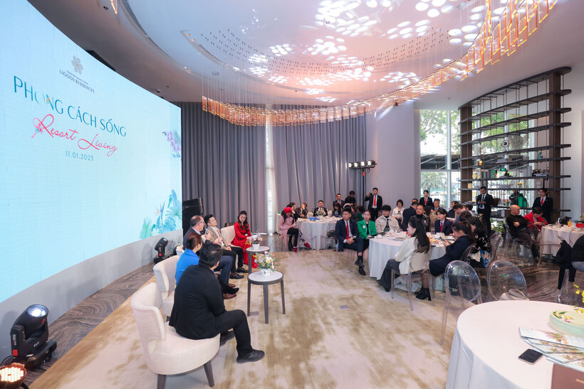 Không khí ấm cúng và sang trọng tại sự kiện