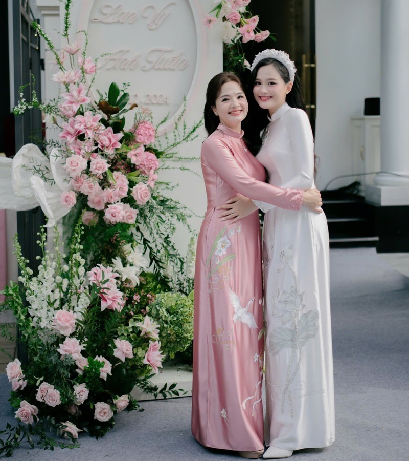 Lan Vy là con gái cả trong gia đình có 2 chị em, dưới cô là cậu em trai.&nbsp;Ảnh: Báo Dân trí.