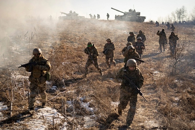 Binh sĩ Ukraine trong cuộc xung đột với Nga. Ảnh: Getty