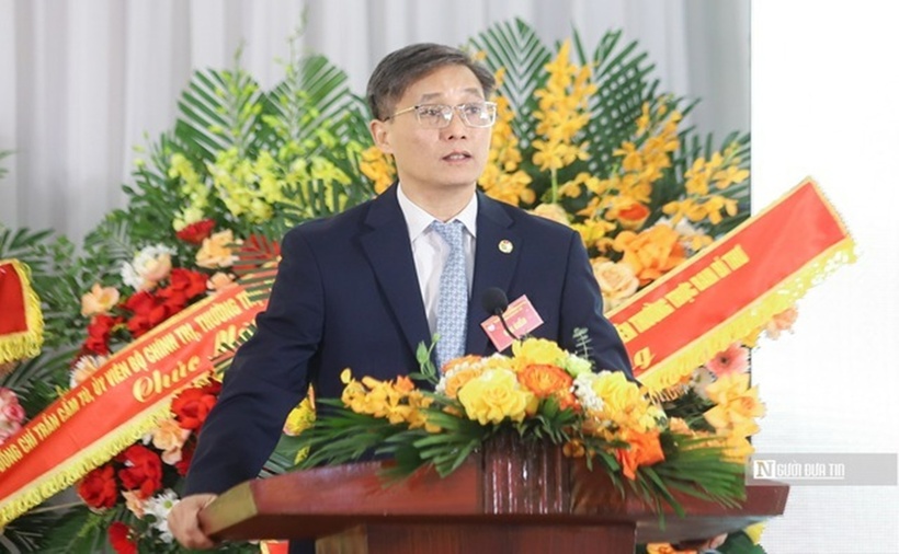 Ông Nguyễn Khánh Ngọc - Chủ tịch Hội Luật gia Việt Nam phát biểu nhận nhiệm vụ. (Ảnh Hữu Thắng).