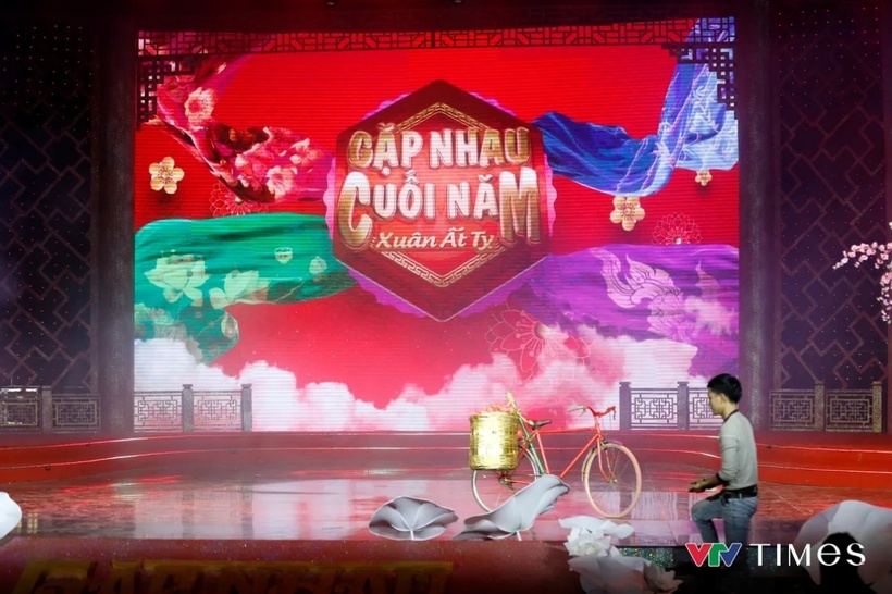 Một phần sân khấu chương trình Táo Quân 2025. Ảnh VTV Times