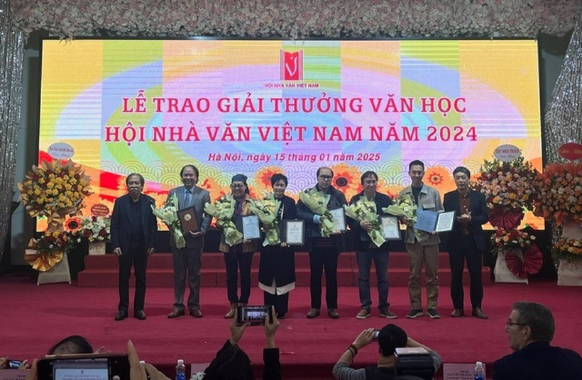Lễ trao Giải thưởng Văn học 2024 của Hội Nhà văn Việt Nam.