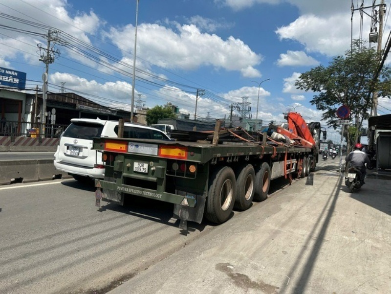 Hiện trường xảy ra vụ tai nạn. Ảnh: Báo Người lao động.