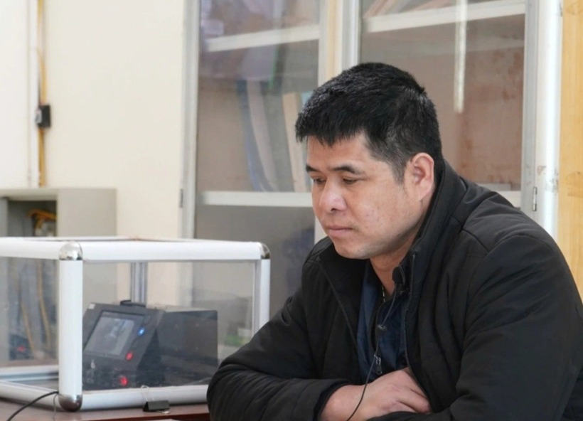 Hoàng Văn Thân tại cơ quan công an. (Ảnh: Công an Bắc Kạn)