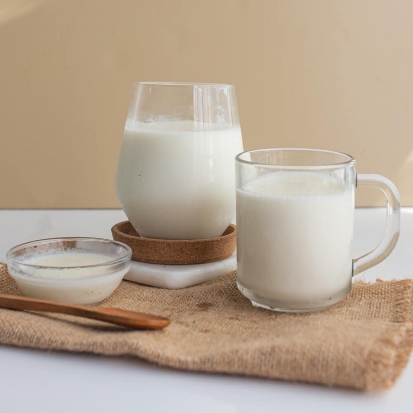 Uống sữa sẽ khiến canxi và phốt pho trong sữa ảnh hưởng đến việc hấp thụ sắt của cơ thể.