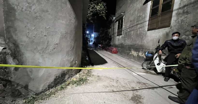 Hiện lực lượng chức năng đã căng dây phong tỏa hiện trường.