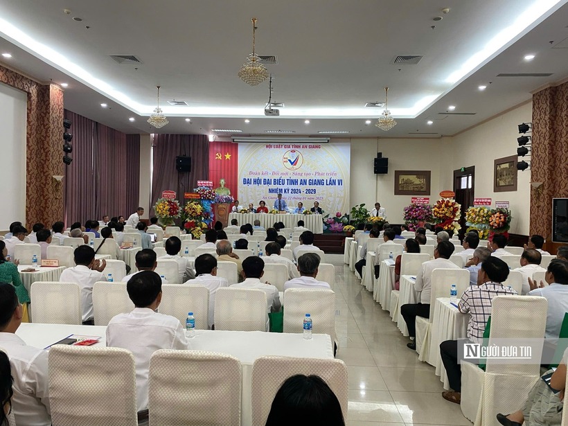 Quang cảnh đại hội