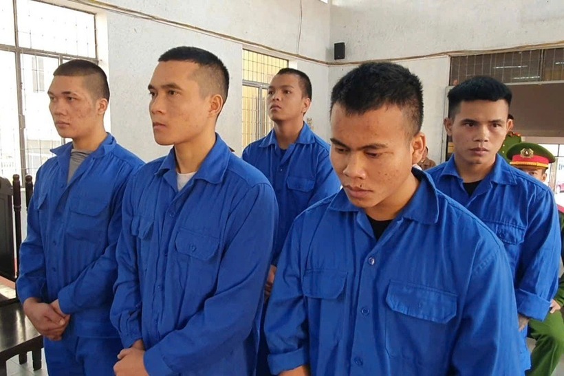 Các bị cáo tại phiên xét xử. Ảnh: Dân Trí