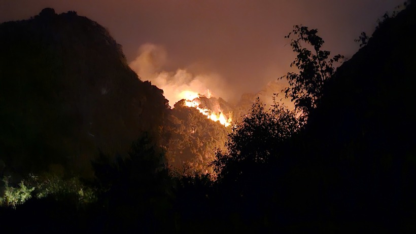 Hiện trường vụ cháy rừng. Ảnh: Dân Việt